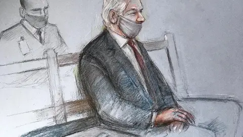 04 January 2021, England, London: A sketch by artist Elizabeth Cook shows Wikileaks founder Julian Assange (R) attending his extradition trial at the Central Criminal Court. A judge has ruled that Assange cannot be extradited to the US. Photo: Elizabeth Cook/PA Wire/dpa.