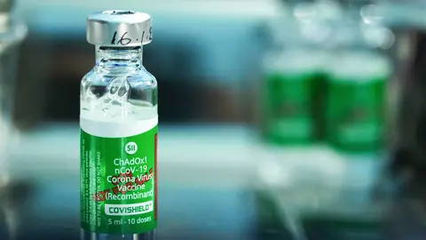 16 January 2021, India, Kolkata: A general view of an Oxford/AstraZeneca COVID-19 vaccine vial during a vaccination campaign at the Madhyamgram Hospital. Photo: Dipayan Bose/SOPA Images via ZUMA Wire/dpa
