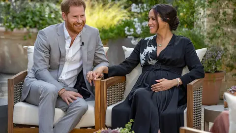 HANDOUT - 08 March 2021, ---: An Undated picture provided by Harpo Productions shows Prince Harry Duke of Sussex, and his wife Meghan, Duchess of Sussex, during their interview with Oprah Winfrey. Photo: Joe Pugliese/Harpo Productions via PA Media/dpa - ATTENTION: editorial use only and only if the credit mentioned above is referenced in full