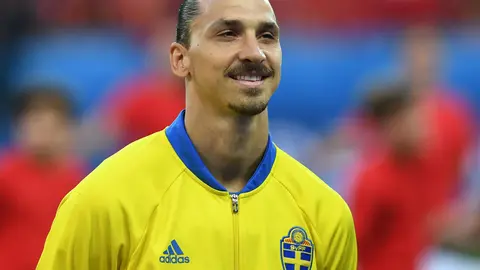 FILED - 22 June 2016, France, Nice: Sweden's Zlatan Ibrahimovic smiles before the start of a match. Veteran forward Zlatan Ibrahimovic has been recalled to the Sweden squad for the first time since retiring from international football in 2016. Photo: Federico Gambarini/dpa