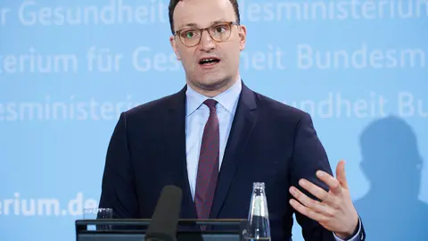 18 March 2021, Berlin: Health Minister Jens Spahn speaks at the press conference on the decision of the European Medicines Agency (EMA) on the Astrazeneca vaccine. The initially suspended Astrazeneca's Corona vaccinations are to be resumed in Germany - but with a new warning. Photo: Annette Riedl/dpa