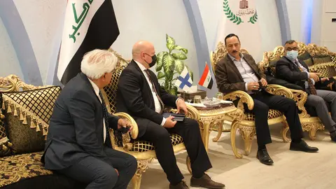 Ambassador Vesa Häkkinen (in the middle) met with the new Honorary Consul of Finland in Mosul Nouri Al-Mosawi (left) and Governor Najm Al-Jubouri of the Governorate of Ninewa. Photo: Maija Miettinen-Timko