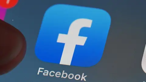 FILED - Critics have long warned that the automated selection of Facebook's newsfeed leads to so-called filter bubbles. The social media giant is now giving users more controls over how they see content. Photo: Uli Deck/dpa