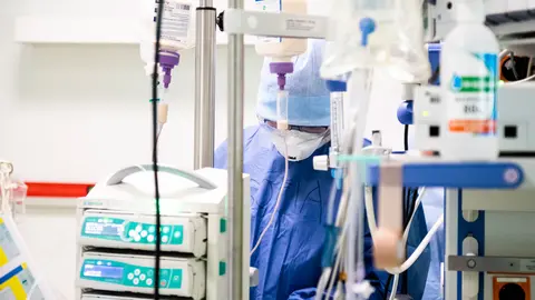 A Finnish health worker in Helsinki. Photo: @HUS.