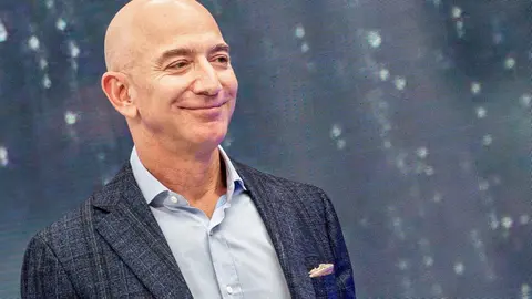 Jeff Bezos, founder of Amazon, attends the company's novelties event. Bezos has sold off more of his shares in the online retailer to the tune of 6.7 billion dollars during May. Photo: Andrej Sokolow/dpa