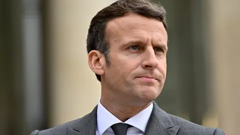 12 May 2021, France, Paris: French President Emmanuel Macron welcomes Argentinian President Alberto Fernandez (Not Pictured) ahead of their meeting at the Elysee Palace. Photo: Julien Mattia/Le Pictorium Agency via ZUMA/dpa
