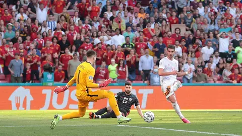 Ferran Torres scores Spain's goal. Photo: Twitter/@EURO2020.