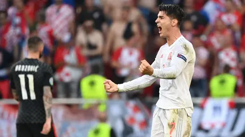 Alvaro Morata celebrates after scoring Spain's fourth goal in Copenhagen. Photo: Twitter/UEFA @EURO2020