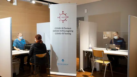 A Covid-19 testing point at Helsinki airport. Photo: @HUS.