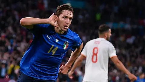 06 July 2021, United Kingdom, London: Italy's Federico Chiesa celebrates scoring his side's first goal during the UEFA EURO 2020 semi final soccer match between Italy and Spain at Wembley Stadium. Photo: Fabio Ferrari/LaPresse via ZUMA Press/dpa