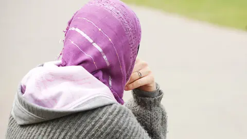 Headscarfs in Germany Photo: Wolfram Steinberg/dpa.