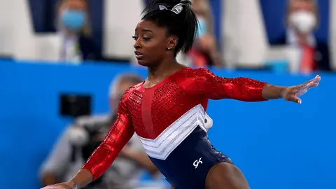 Simone Biles competes in the Women's Team Artistic Gymnastics Final at the Ariake Gymnastics Centre, during the Tokyo 2020 Olympic Games. Photo: Martin Rickett/PA Wire/dpa