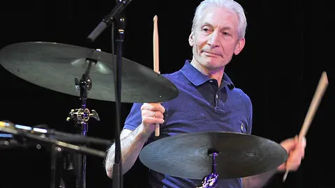 FILED - 12 January 2010, Bavaria, Munich: Charlie Watts, drummer of English rock band The Rolling Stones, makes a guest appearance at the Variete GOP. Watts is dead at 80, according to his agent, Bernard Doherty. Photo: picture alliance / dpa