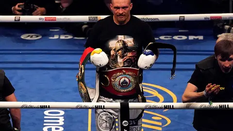 Ukrainian boxer Oleksandr Usyk celebrates after defeating Britain's Anthony Joshua in the WBA, WBO, IBF and IBO World Heavyweight titles boxing match at the Tottenham Hotspur Stadium. Photo: Nick Potts/PA Wire/dpa