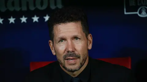 02 October 2021, Spain, Madrid: Atletico Madrid manager Diego Simeone pictured during the Spanish La Liga soccer match between Atletico Madrid and FC Barcelona at Wanda Metropolitano Stadium. Photo: -/DAX via ZUMA Press Wire/dpa