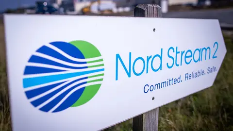 FILED - 16 September 2020, Mecklenburg-Western Pomerania, Lubmin: A signpost stands in front of the natural gas receiving station of the Nord Stream 2 Baltic Sea pipeline. The controversial Nord Stream 2 pipeline has started being filled with gas, the company said on Monday. Photo: Jens Büttner/dpa-Zentralbild/dpa