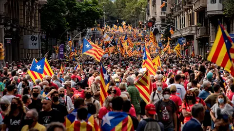 11 September 2021, Spain, Barcelona: Pro-independence activists take part in a march during the National Day of Catalonia, locally known as Diada. Photo: Jordi Boixareu/ZUMA Press Wire/dpa