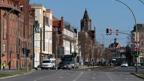 FILED - Sun shines on the residential and commercial buildings and the town hall in Babelsberg, part of Potsdam just outside Berlin, in this file shot from March 23, 2020. Photo: Soeren Stache/dpa-Zentralbild/ZB