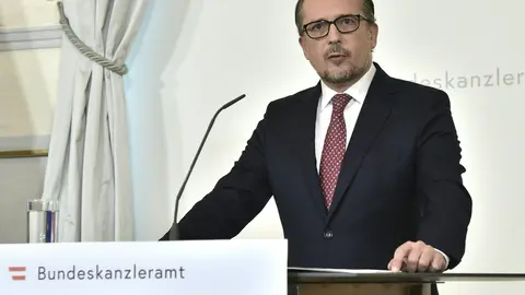 11 October 2021, Austria, Vienna: Newly-appointed Austrian Chancellor Alexander Schallenberg of the People's Party (OeVP), delivers a statement at the Federal Chancellery. Photo: Hans Punz/APA/dpa