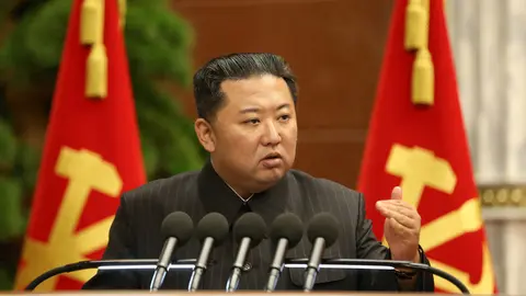 North Korean leader Kim Jong-un presides over an enlarged politburo meeting of the Workers' Party at the headquarters of the party's Central Committee to discuss key issues, such as nationwide anti-coronavirus measures and farm production. North Korea and South Korea have restored their direct communications lines, a spokeswoman for the Unification Ministry confirmed in Seoul on Monday. Photo: -/YNA/dpa.