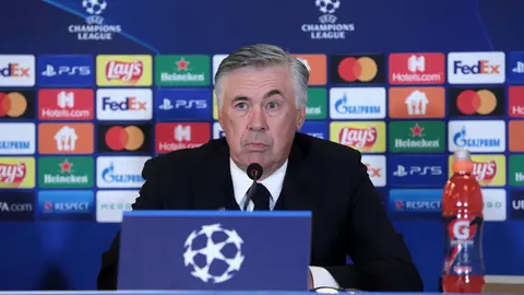 20 October 2021, Ukraine, Kyiv: Real Madrid head coach Carlo Ancelotti attends a press conference following the UEFA Champions League Group D soccer match against Shakhtar Donetsk. Photo: -/Ukrinform/dpa