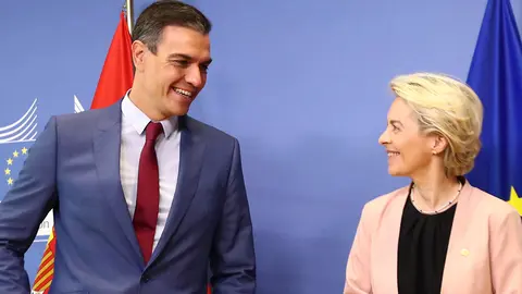 10/21/2021. Prime Minister Pedro Sánchez and the President of the European Commission, Ursula von der Leyen, before their meeting at the headquarters of the Commission, prior to the last European Council. Photo: La Moncloa.