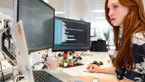 Woman-engineer-by-Pexels