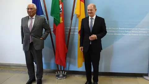 10 November 2021, Berlin: German Finance Minister and candidate of the Social Democratic Party (SPD) for Chancellor, Olaf Scholz, receives Portugal's Prime Minister Antonio Costa for talks. Photo: Annegret Hilse/Reuters/Pool/dpa.