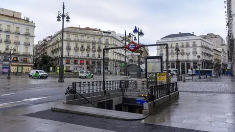 Entrance to the Puerta del Sol Metro station, in the center of Madrid. Photo: Pixabay.