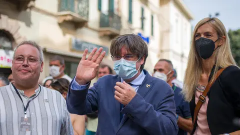 FILED - Former President of the Generalitat of Catalonia Carles Puigdemont (centre) in Italy in September. The EU General Court upheld the waiver of immunity on Catalonian independence leader Carles Puigdemont on Friday, a court press release stated. Photo: Lorena Sopêna/EUROPA PRESS/dpa.
