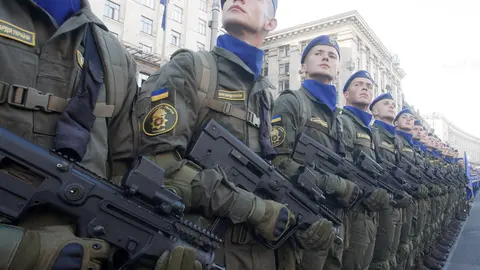 FILED - Ukrainian army soldiers take part during a rehearsal of the military parade of the upcoming 27th Ukrainian Independence Day, in Kiev, Ukraine, 22 August 2018. Photo: Serg Glovny/ZUMA Wire/dpa.
