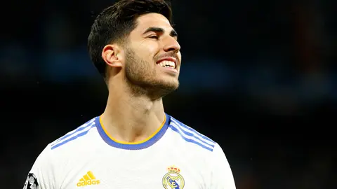 07 December 2021, Spain, Madrid: Real Madrid's Marco Asensio celebrates scoring his side's second goal of the game during the UEFA Champions League Group D soccer match between Real Madrid and Inter Milan at Santiago Bernabeu Stadium. Photo: Apo Caballero/DAX via ZUMA Press Wire/dpa.
