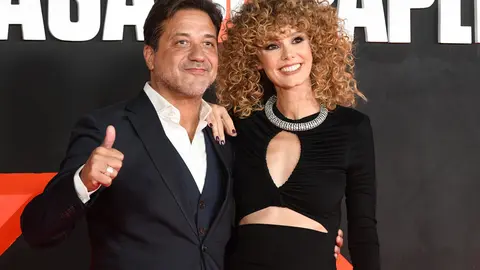 30 November 2021, Spain, Madrid: Spanish actors Enrique Arce and Esther Acebo attend the presentation of the second part of the final season of 'La casa de papel'. Photo: Jose Oliva / Jose Oliva/EUROPA PRESS/dpa.