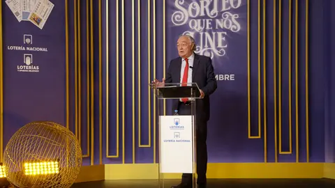 The president of Loterías y Apuestas del Estado, Jesús Huerta Almendro, during the presentation of the 2021 Christmas Lottery Draw. Photo: Loterias y Apuestas del Estado.