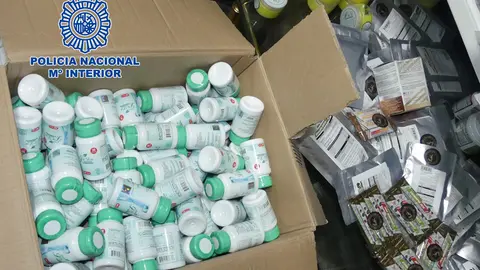 Sibutramine, a derivative from Amphetamine, seized by the police in Salamanca. Photo: Policia Nacional.