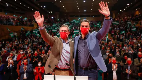 15 January 2022, Spain, Granada: Prime Minister of Spain Pedro Sanchez (R) and the Spanish Socialist Workers' Party (PSOE) candidate for the presidency of the Andalusian Regional Government Juan Espadas attend the proclamation of Juan Espadas as the PSOE candidate for the Andalusian elections. Photo: Álex Cámara/EUROPA PRESS/dpa