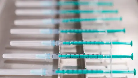 FILED - Ready-prepared syringes with the vaccine from Biontech/Pfizer Photo: Nicolas Armer/dpa.