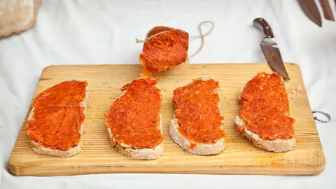 Bread with sobrassada. Photo: Juan Antonio Capó Alonso/Flickr.