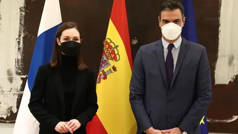26/1/2022. Spanish Prime Minister Pedro Sanchez (R) and his Finnish counterpart, in Madrid. Photo: La Moncloa.