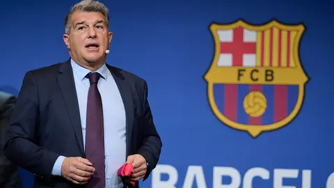 01 February 2022, Spain, Barcelona: FC Barcelona President Joan Laporta speaks during the Forensic press conference at Auditori 1989. Photo: Gerard Franco Crespo/DAX via ZUMA Press Wire/dpa.