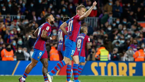 27 February 2022, Spain, Barcelona: Barcelona's Luuk de Jong celebrates scoring his side's third goal during the Spanish La Liga soccer match between FC Barcelona and Athletic Club Bilbao at Camp Nou. Photo: David Ramirez/DAX via ZUMA Press Wire/dpa.