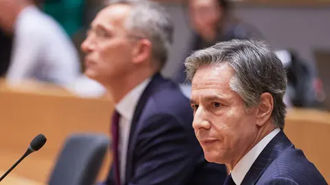 HANDOUT - 04 March 2022, Belgium, Brussels: US Secretary of State Antony Blinken (R) and NATO Secretary General Jens Stoltenberg, attend an extraordinary EU foreign ministers meeting at the European Council in Brussels. Photo: Mario Salerno/EU Council/dpa - ATTENTION: editorial use only and only if the credit mentioned above is referenced in full.