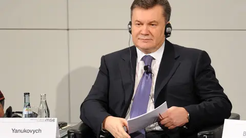 FILED - 03 February 2012, Bavaria, Munich: Ukranian President Viktor Yanukovych takes part in a panel discussion at Hotel Bayerischer Hof on the first day of the 48th Munich Conference on Security Policy in Munich. Former Ukrainian president Viktor Yanukovych has called on head of state Volodymyr Zelensky to give up in the war against Russia. Photo: picture alliance / dpa.