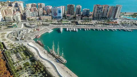 A general aerial view of the coastline of Malaga. Photo: Pixabay.
