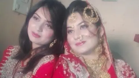 An image of the two murdered sisters in Pakistan. Image: @Xadeejournalist