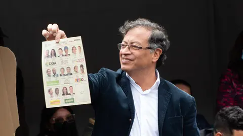 29 May 2022, Colombia, Bogota: Colombian left wing-presidential candidate Gustavo Petro for the political alliance "Pacto Historico" votes during the 2022 Colombian Presidential election. Photo: Perla Bayona/LongVisual via ZUMA Press Wire/dpa.
