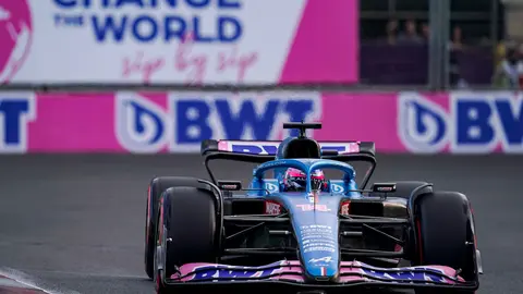 11 June 2022, Azerbaijan, Baku: Spanish Formula One driver Fernando Alonso of Alpine F1 Team in action during qualifying of the Formula One Grand Prix of Azerbaijan at the Baku City Circuit. Photo: James Gasperotti/ZUMA Press Wire/dpa.