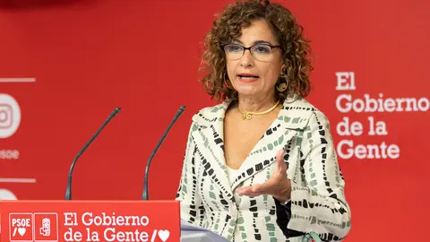09/26/2022. The Deputy Secretary General of the PSOE and Minister of Finance, María Jesús Montero, during a press conference. Photo: Eva Ercolanese/PSOE.