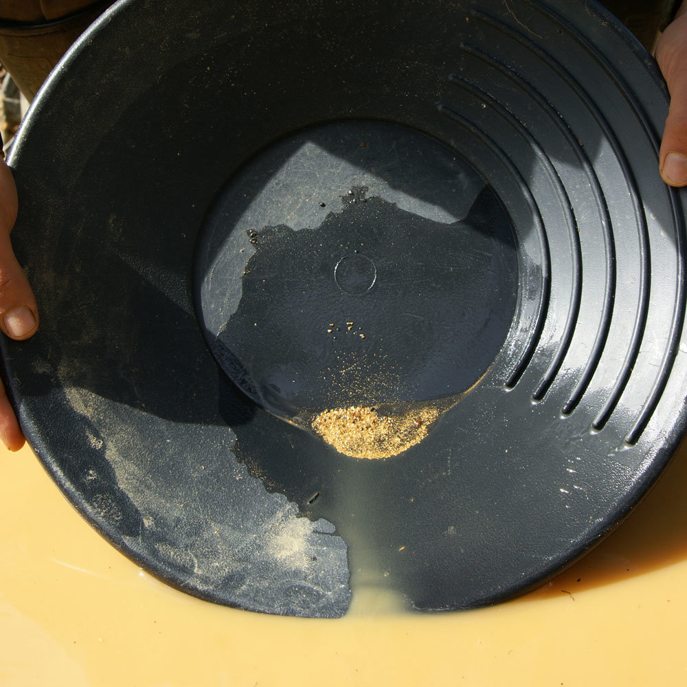 Gold nuggets found in Tankavaara. Photo: Marko Lauronen.