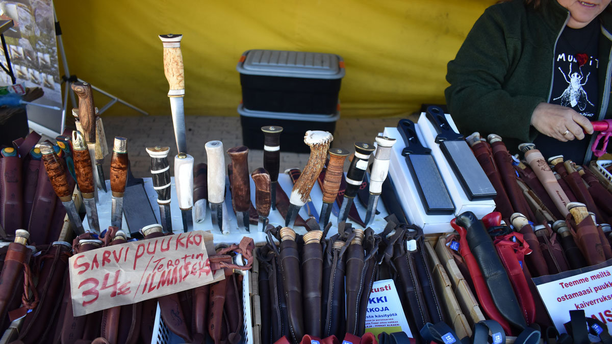 Puukko-knife-market-by-Foreigner.fi